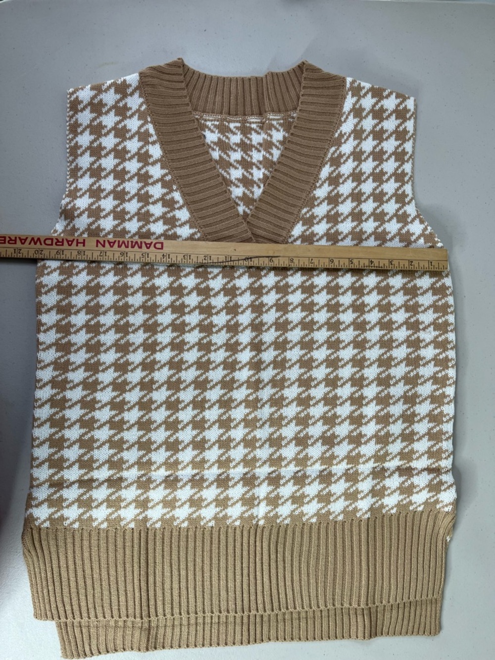 Women's Oversized Houndstooth V-Neck Sweater Vest - Camel/White - Picture 7 of 10